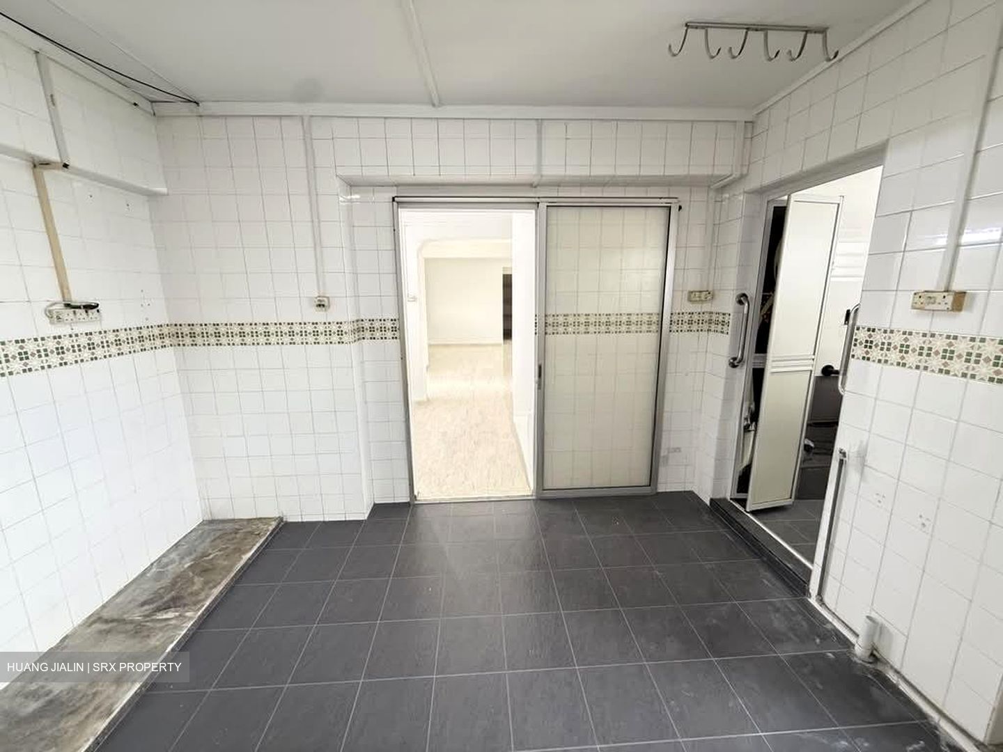 Blk 180 Pasir Ris Street 11 (Pasir Ris), HDB 5 Rooms #617629231